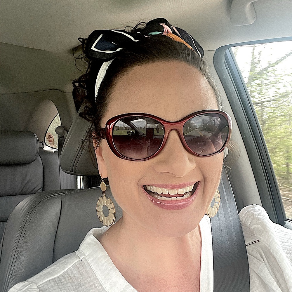 Meet your Posher, Angie